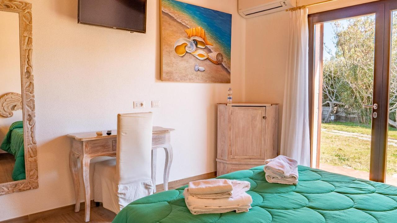 Quadrifoglio Affittacamere San Teodoro  Buitenkant foto