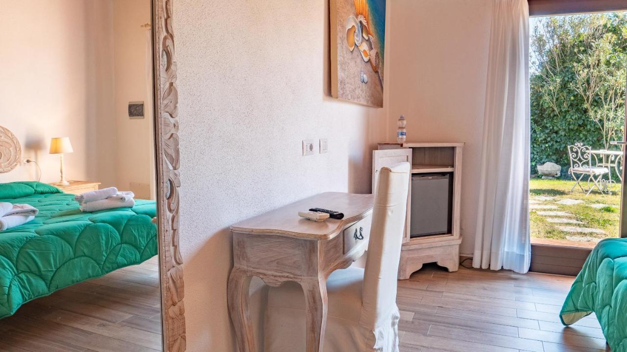 Quadrifoglio Affittacamere San Teodoro  Buitenkant foto